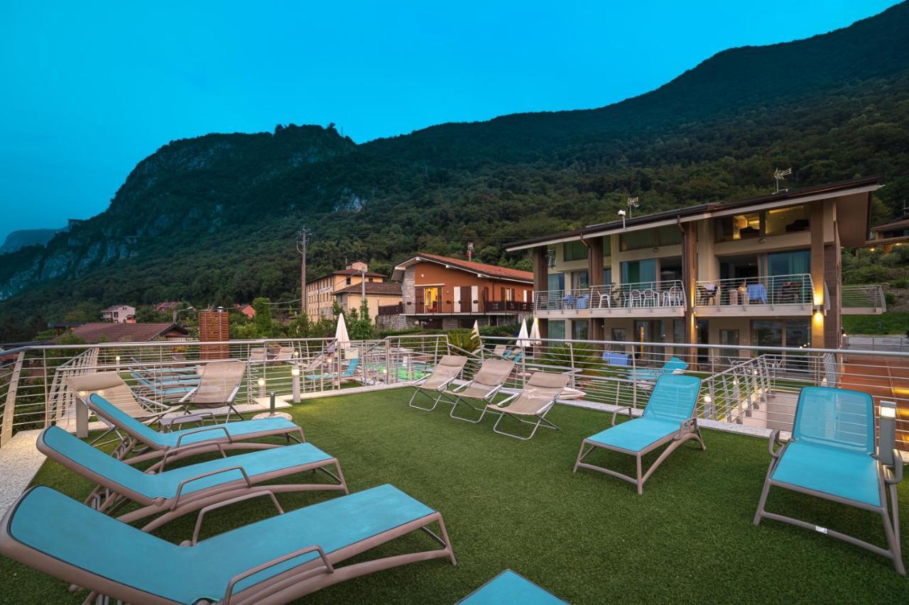 Bellagio Village- 4 Apartments By The Lake - Seasonal Warm Pool And Sauna Oliveto Lario Exterior photo