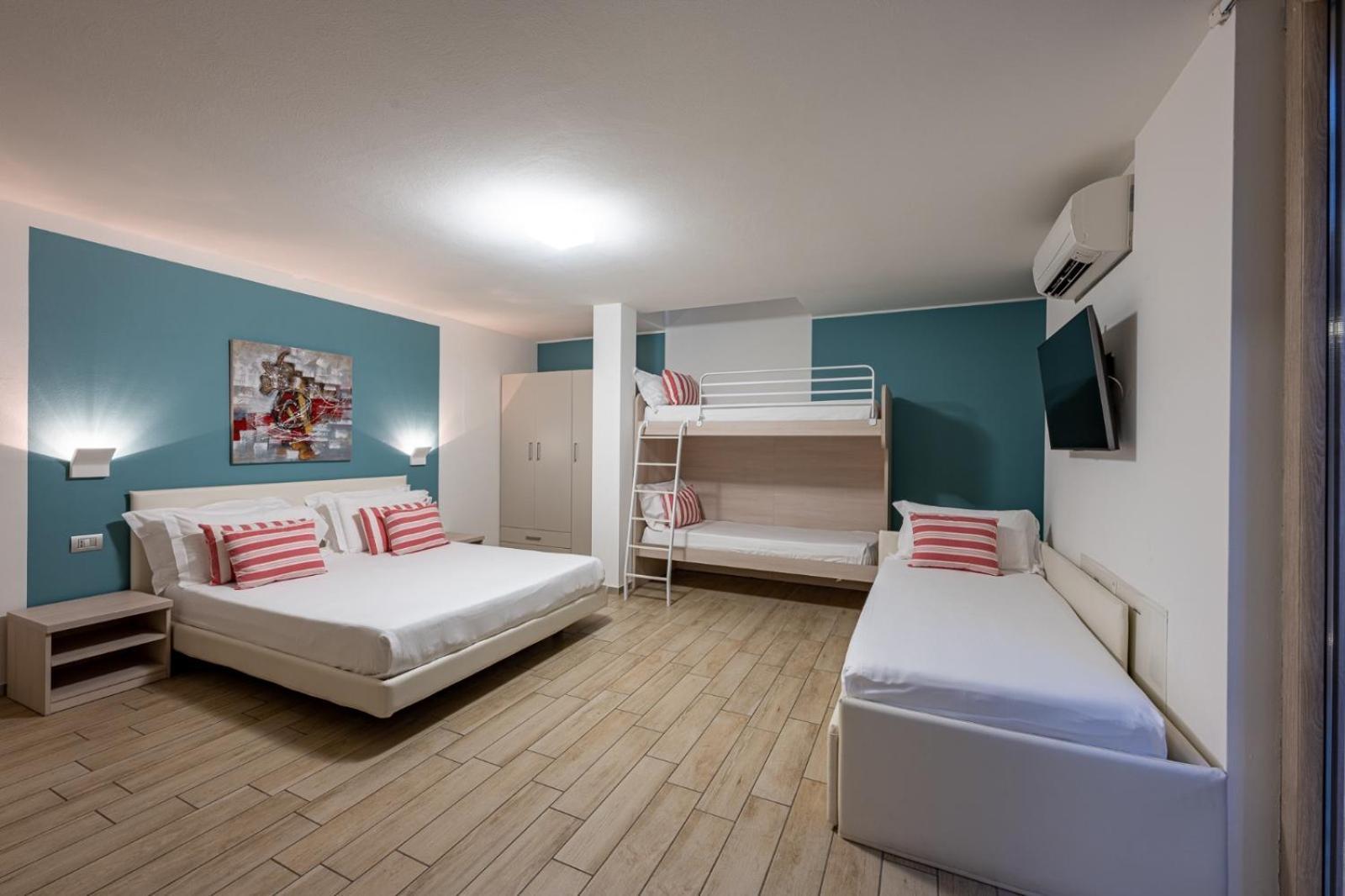 Bellagio Village- 4 Apartments By The Lake - Seasonal Warm Pool And Sauna Oliveto Lario Exterior photo