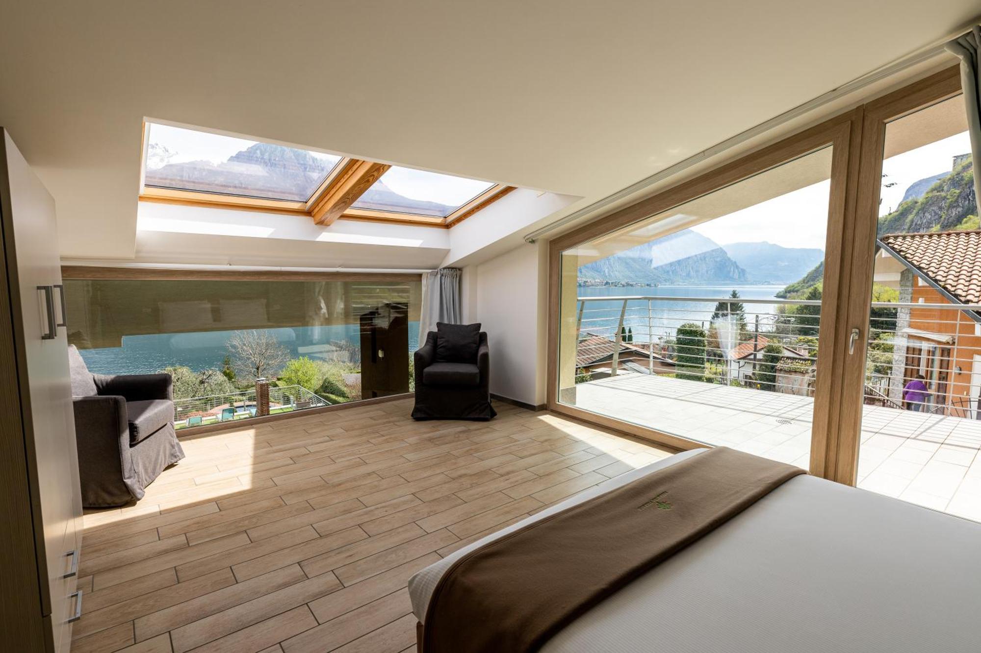 Bellagio Village- 4 Apartments By The Lake - Seasonal Warm Pool And Sauna Oliveto Lario Exterior photo
