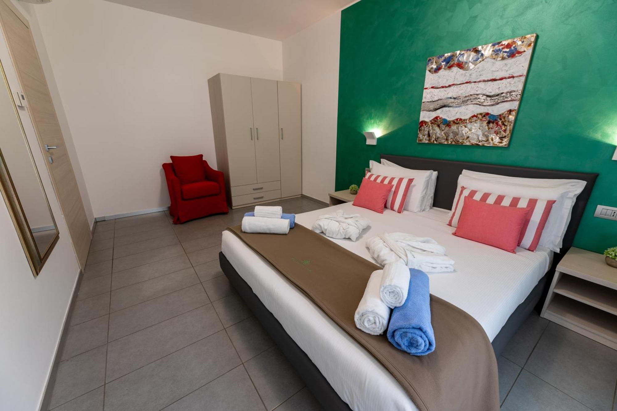 Bellagio Village- 4 Apartments By The Lake - Seasonal Warm Pool And Sauna Oliveto Lario Exterior photo