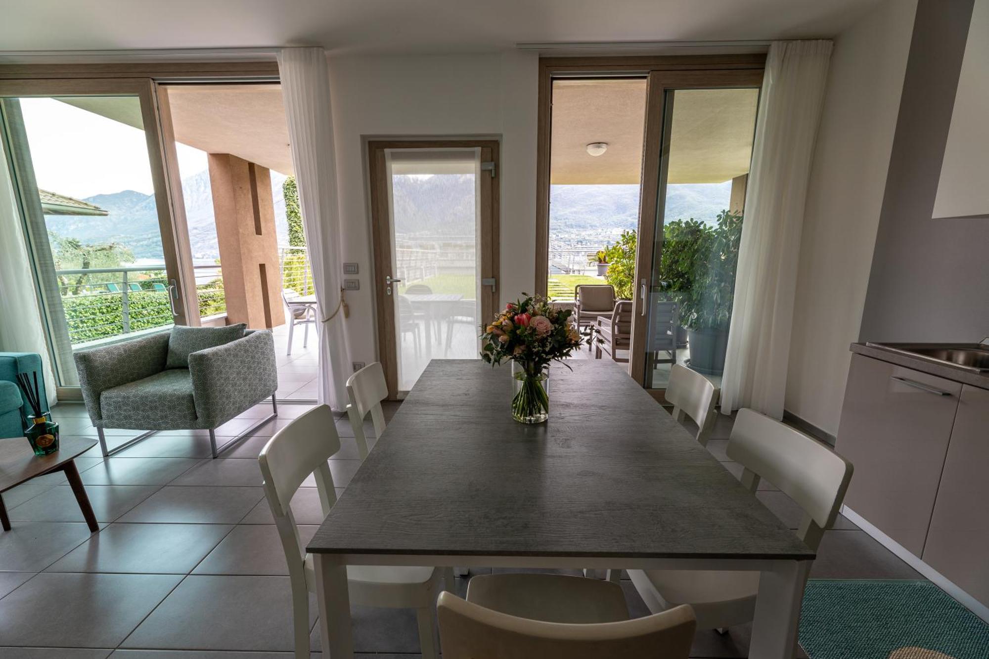 Bellagio Village- 4 Apartments By The Lake - Seasonal Warm Pool And Sauna Oliveto Lario Exterior photo